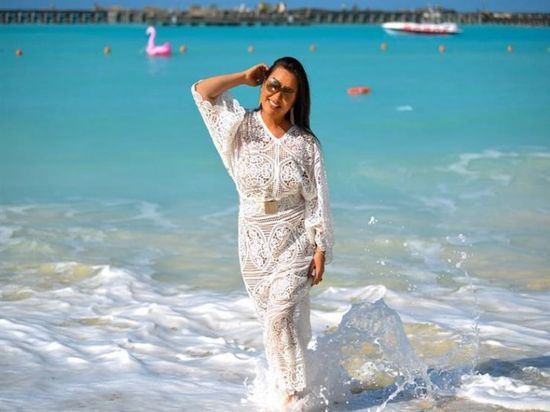 لطيفة تشارك جمهورها صور عطلتها الصيفية