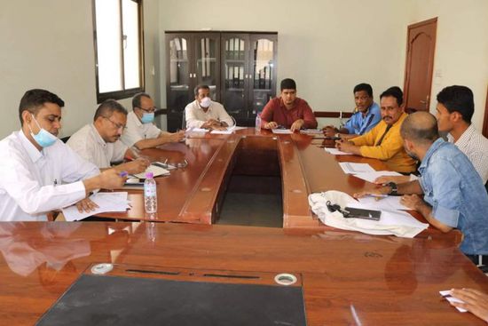 مديرية المكلا تتابع مشاريع "الأشغال" الممولة دوليًا