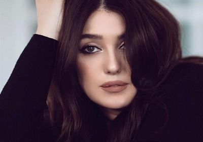 كندة علوش تستشير جمهورها في اللوك الجديد (صورة)