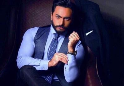تامر حسني يشيد بـ عمر كمال بعد غنائه "بتغيب"