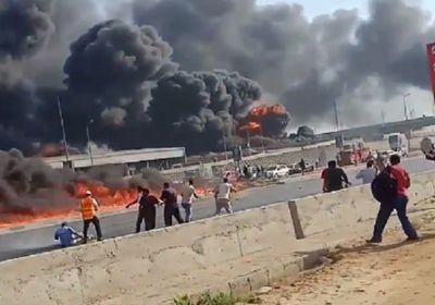  مصر: ارتفاع إصابات حريق طريق القاهرة الإسماعيلية الصحراوي إلى ١٧ إصابة