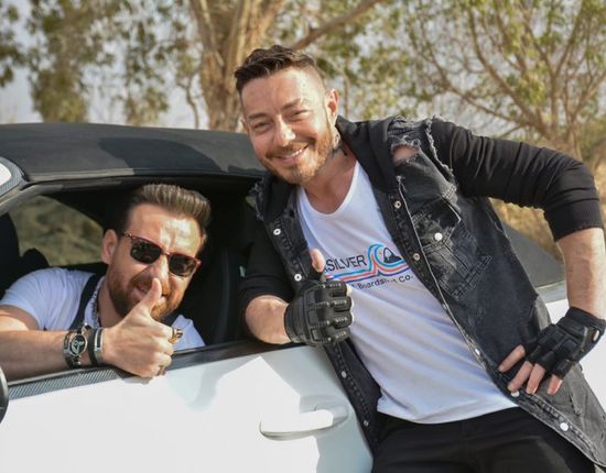 أحمد زاهر يحتفل بانتهاء تصوير فيلم "زنزانة 7"