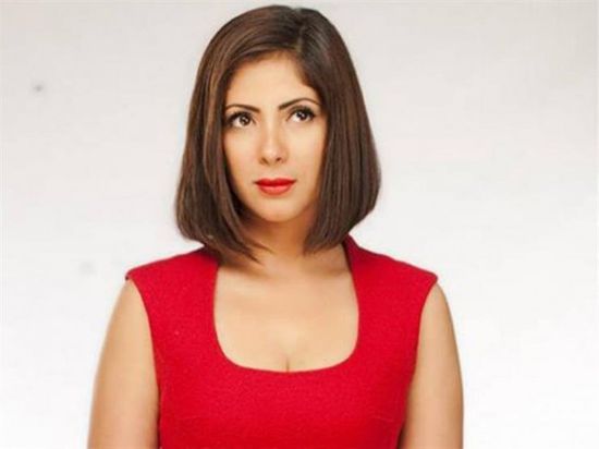 منى زكي تندد بالتحرش وتنشر رسائل توعية