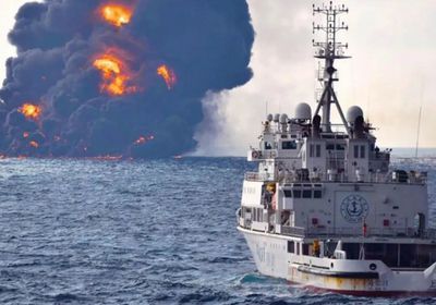 اشتعال النيران في 7 سفن على الأقل بحريق في ميناء بوشهر بجنوب إيران