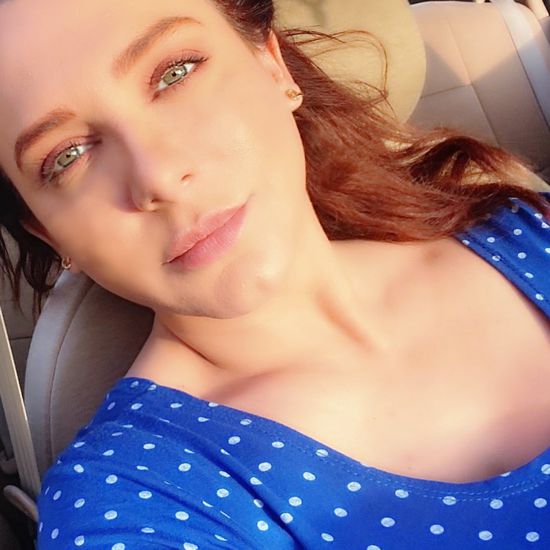 أول رد لـ سلاف فواخرجي بعد الهجوم عليها بسبب بوستر "شارع شيكاغو"