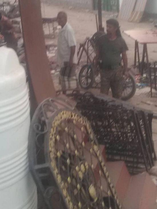 ضبط المُتلاعبين بالكهرباء في بئر أحمد