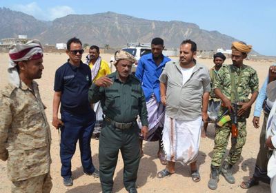 شرطة سقطرى تلاحق السفن والشاحنات غير المرخصة