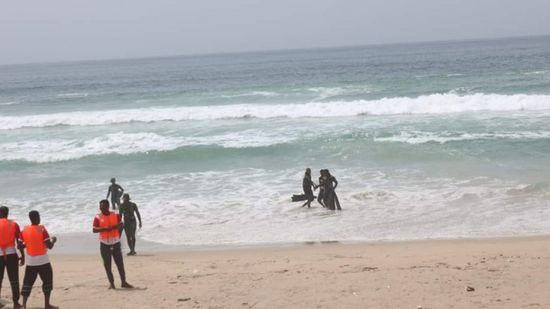 إنقاذ مواطنين من حادثتي غرق في ساحل الستين