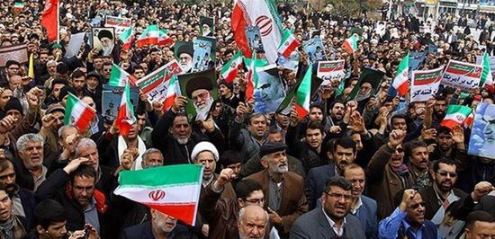 محتجون إيرانيون: اقتصاد بلادنا سيئ ولا يمكننا النجاة منه