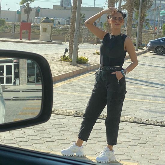 ياسمين رئيس بإطلالة كاجوال في أحدث ظهور (صور)