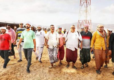 بالصور.. "خليفة الإنسانية" تدشن فعاليات مهرجان نوجد بسقطرى