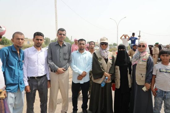 الانتقالي يدعم أبناء الشهداء المُعتصمين أمام مقر التحالف