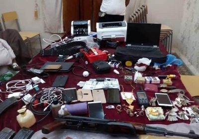 ضبط لص ارتكب 12 عملية سرقة بالمهرة خلال 6 شهور