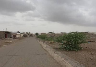 مليشيا الحوثي تُجدد قصفها لبعض أحياء حيس