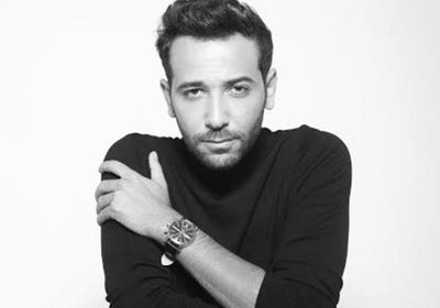 كريم قاسم يشارك جمهوره بمشهد من كواليس "مملكة إبليس"