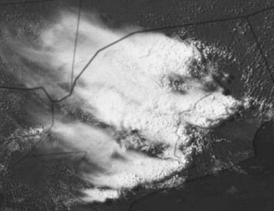 للمرة الثانية.. الأرصاد تحذر من عبور الأودية بحضرموت