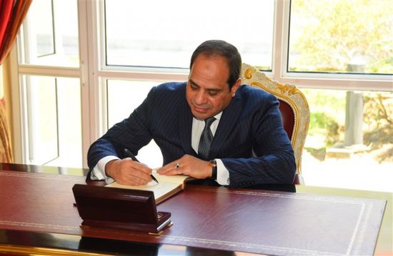 إعلامية إماراتية: مصر قلبت الموازين في ليبيا.. وموقف السيسي تاريخي