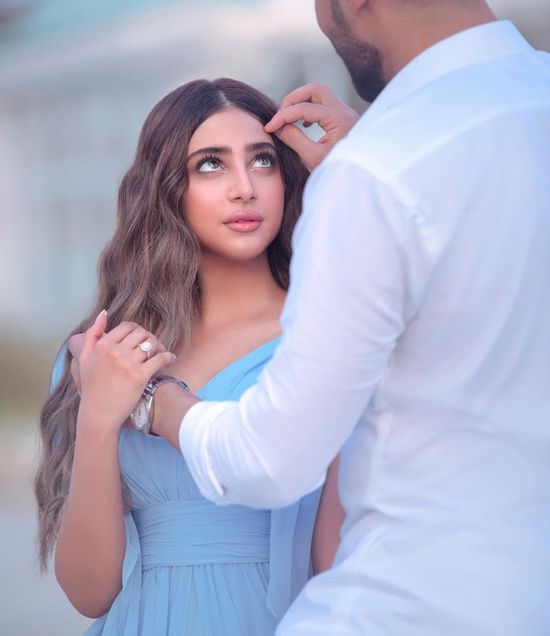 البحرينية أبرار سبت تحتفل بعقد قرانها 