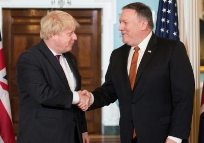  بومبيو يصل بريطانيا لإجراء محادثات مع جونسون