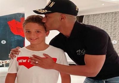 محمد رمضان بصحبة نجل أمير كرارة في أحدث ظهور له