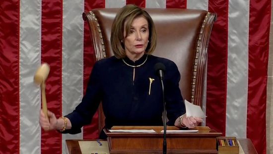 بيلوسي: حزمة مساعدات الجمهوريين لن تكفي الاقتصاد الأمريكي