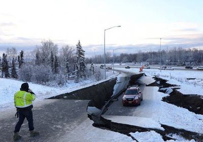  زلزال بقوة 7.8 ريختر في ألاسكا وإنذار بتسونامي جديد