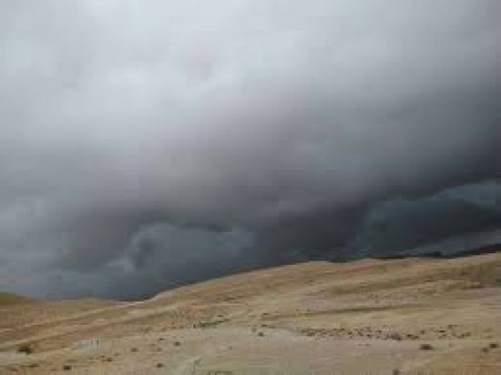 تحذيرات من سيول ورياح بمعظم المناطق