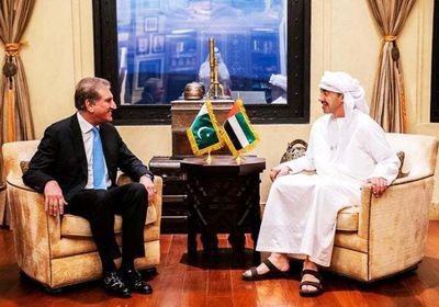  الإمارات وباكستان تبحثان تطورات جائحة كورونا