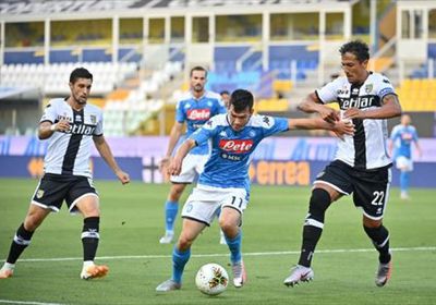 نابولي يعود لنزيف النقاط في الدوري الإيطالي بالخسارة أمام بارما