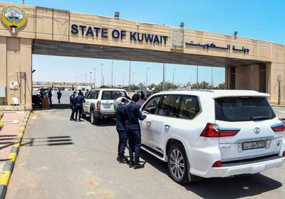  السعودية تُعلن فتح المنافذ البرية مع الكويت لعودة مواطنيها دون تصريح