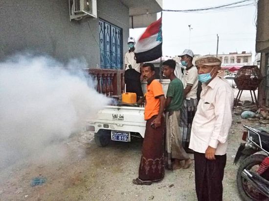 تنفيذ المرحلة الثالثة من حملة مكافحة الحميات بالشحر