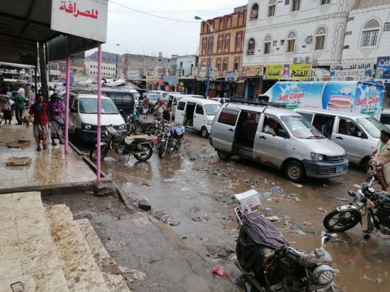 بتوجيهات الإدارة الذاتية.. احتجاز السيارات المخالفة بالحبيلين