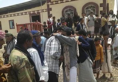 لقموش بشبوة تستقبل أسيرًا محررًا من سجون الحوثي