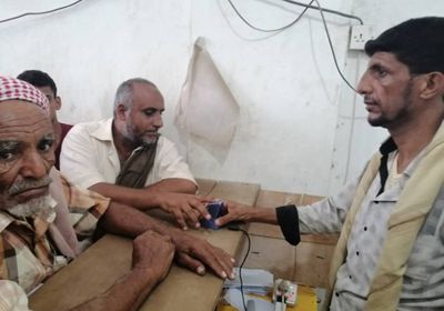 بإشراف الانتقالي.. صرف الحوالات النقدية بردفان