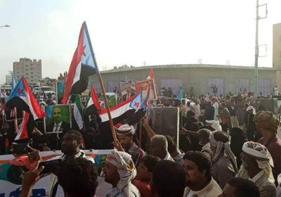 تحدي إرهاب الإخوان.. تزايد حشود الغيضة المطالبة بالإدارة الذاتية (صور)