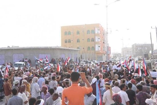  ‏"بن كليب" يشيد بتظاهرات المهرة المطالبة بالإدارة الذاتية