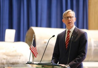 هوك: رفع حظر السلاح عن إيران سيقوض جهود الأمن والسلام