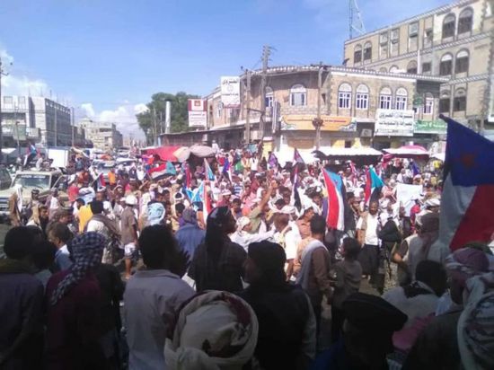 بتظاهرة عفوية.. لودر تنتفض ضد تنظيم الإخوان الإرهابي (فيديو)