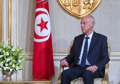 الفراج يُعلق على تغير مواقف الإعلام القطري ضد قيس سعيد