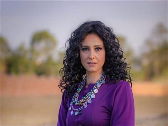 "17 ساعة تصوير".. حنان مطاوع تنشر صورتها من كواليس "أمل حياتي"