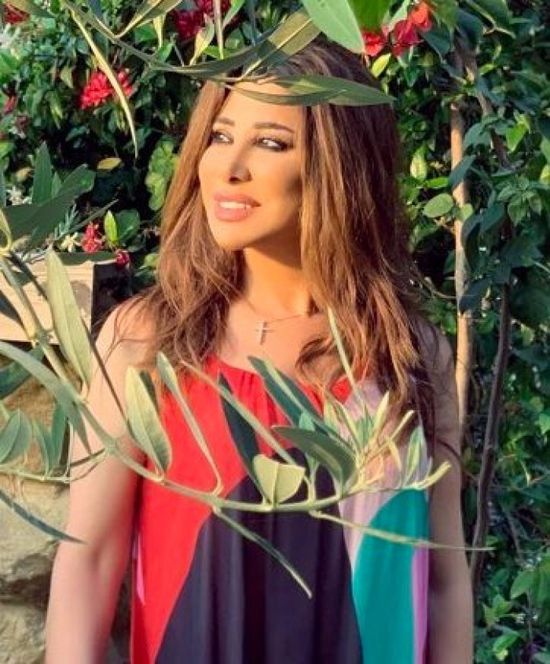 نجوى كرم وسط الطبيعة في أحدث ظهور لها (صور)