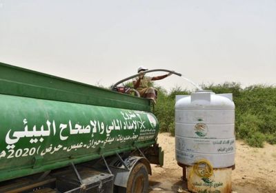سلمان للإغاثة يمد مديريات حجة بـ723 ألف لتر مياه