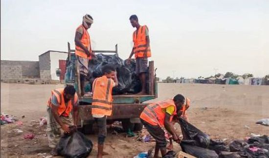 "الدولية للهجرة" تتبنى حملة نظافة في تبن