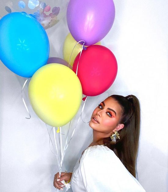 هنادي مهنا تحتفل بعيد ميلادها الـ 22