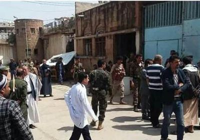 بعد قرار تعسفي.. تصاعد احتجاجات نزلاء سجن إب المركزي