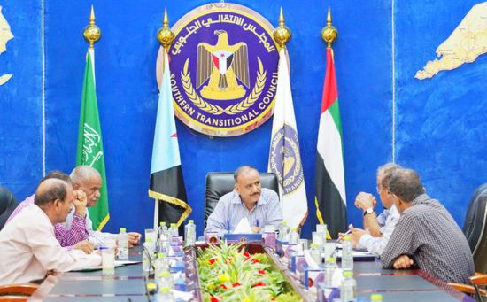 "اقتصادية الانتقالي" تطرح معالجات لأزمة مصافي عدن