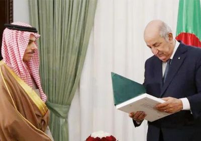  الرئيس الجزائري يستقبل وزير الخارجية السعودي لبحث الأوضاع بالمنطقة