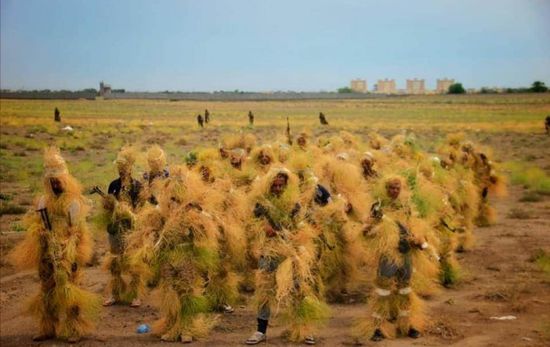 وسط إشادات بجهود الزُبيدي.. عروض عسكرية لقوات حزام لحج