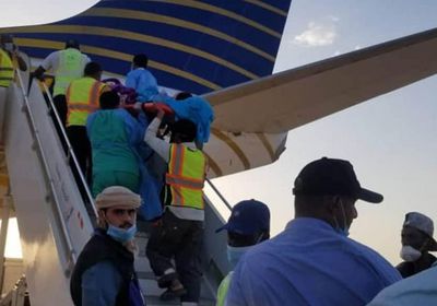 لتلقي العلاج.. إخلاء 6 مرضى من سقطرى إلى الإمارات