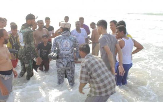 إنقاذ 21 شخصًا من الغرق بساحل حضرموت